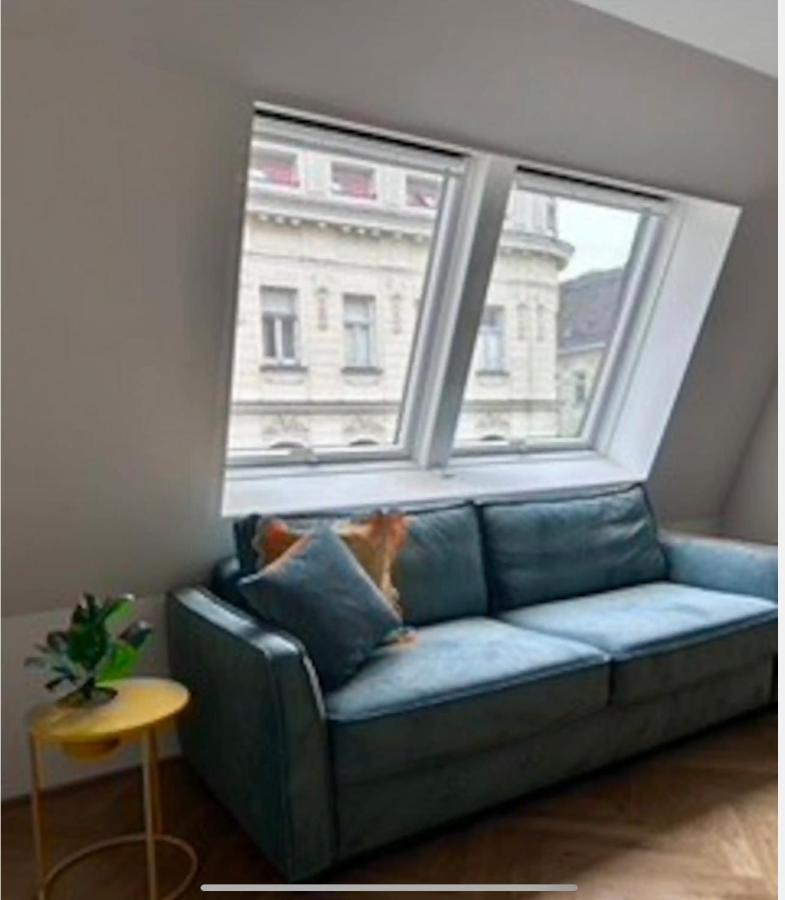 Freshly Renovated Apartment In Trendy Area L Hg21 Vienna Exterior photo