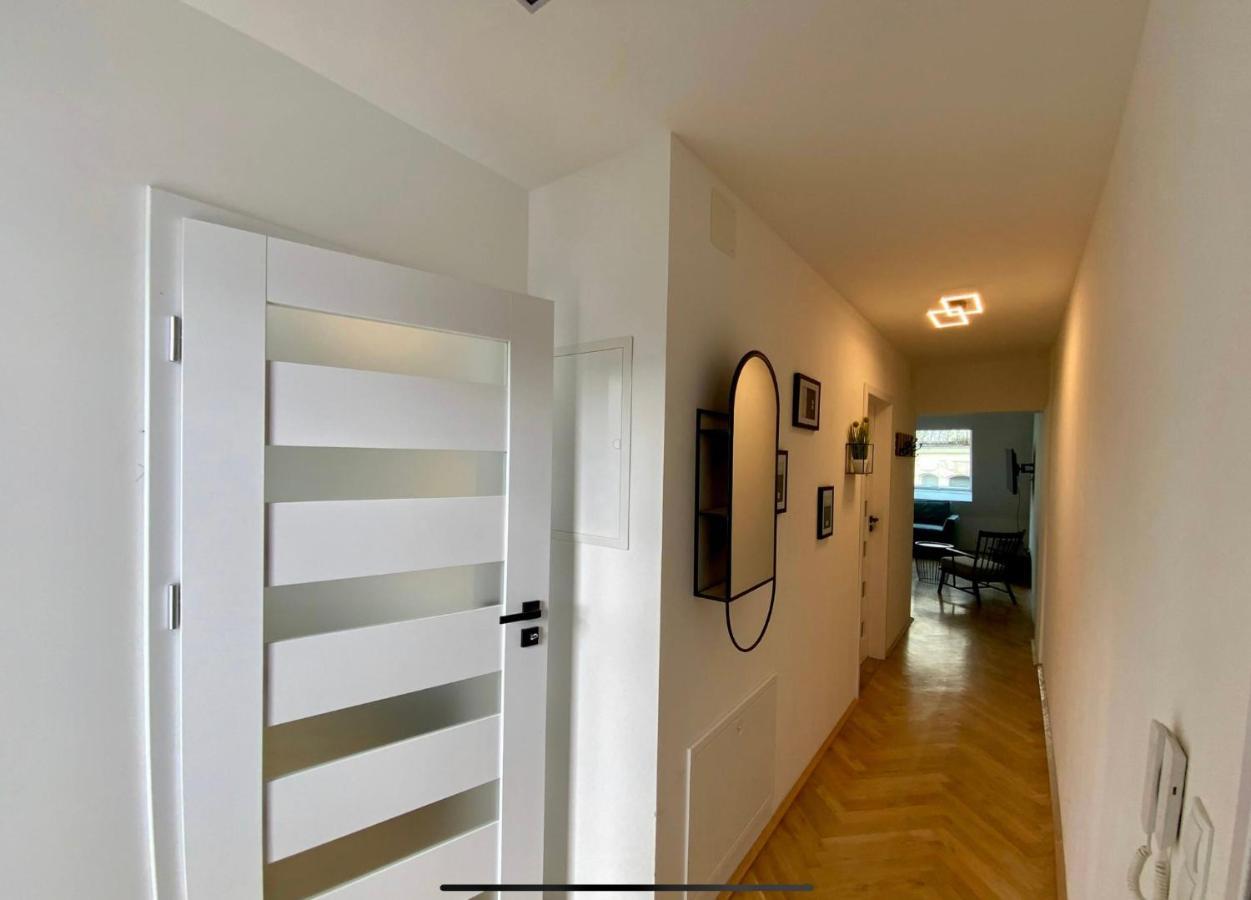 Freshly Renovated Apartment In Trendy Area L Hg21 Vienna Exterior photo